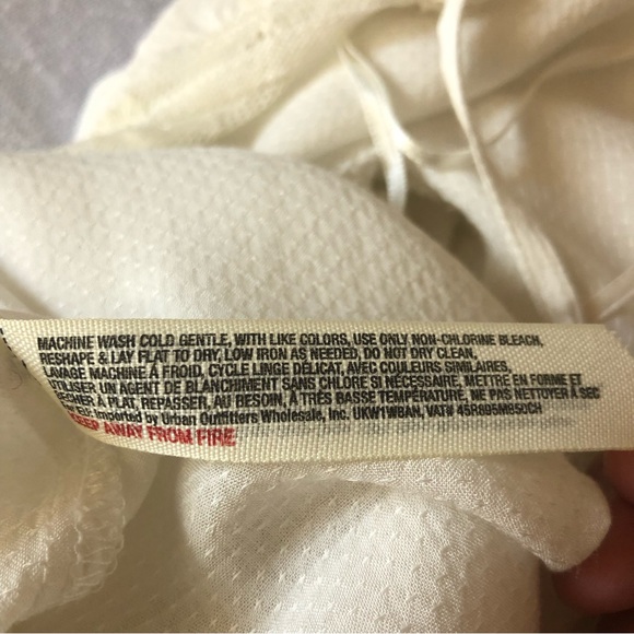 Women's Intimately Free People White Textured Fabric Lacy Mini Dress. Size XS - Picture 13 of 16